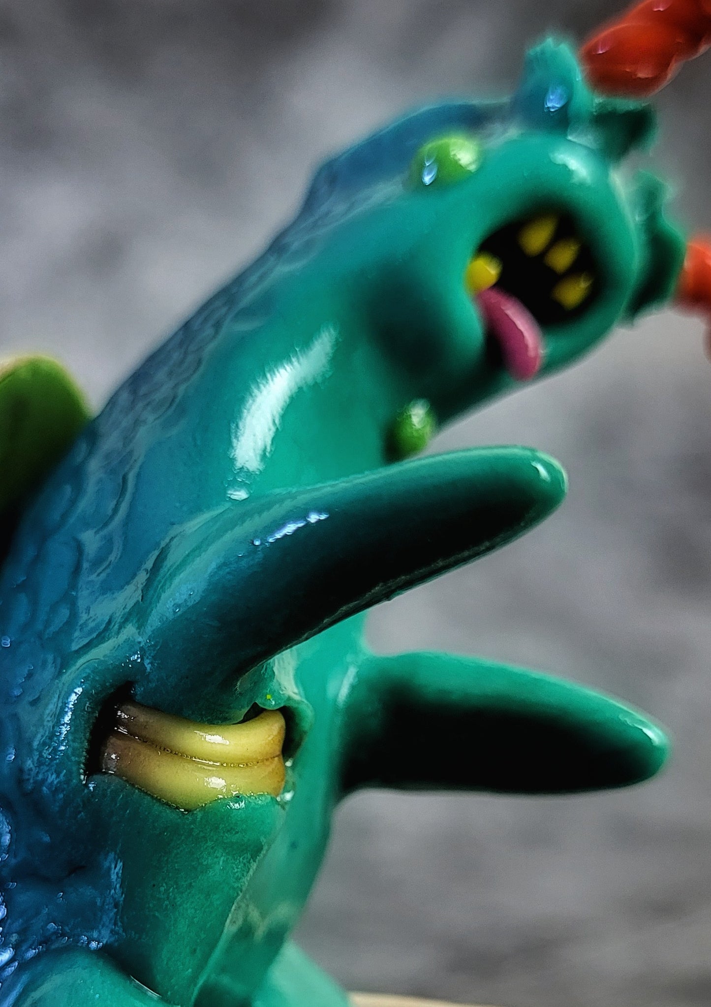 Gruzzle - TrailSnailz Mystical Snail Sculpture