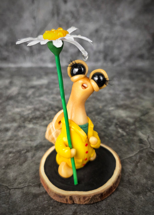 Mizzle - TrailSnailz Mystical Snail Sculpture