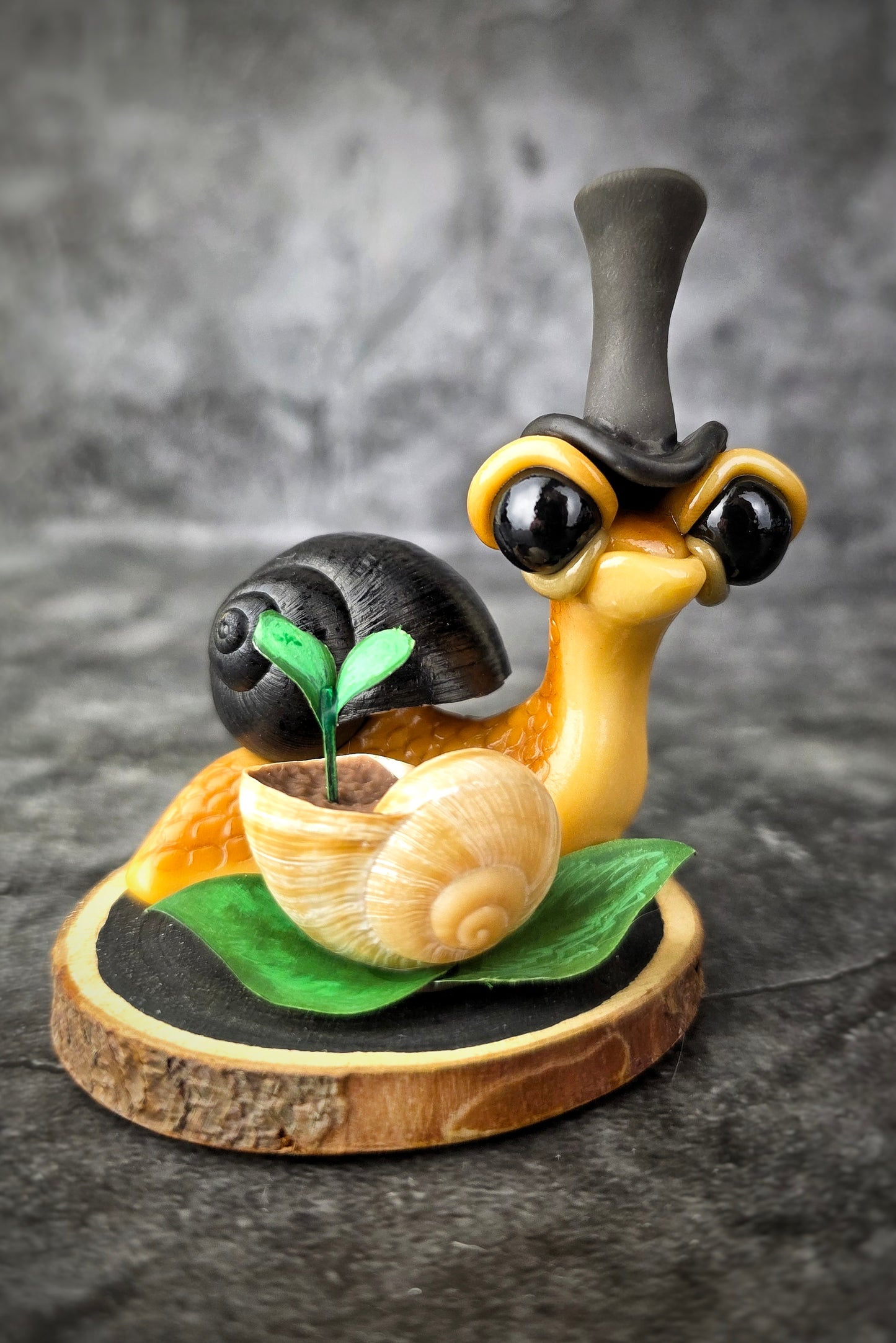 Grum - TrailSnailz Mystical Snail Sculpture