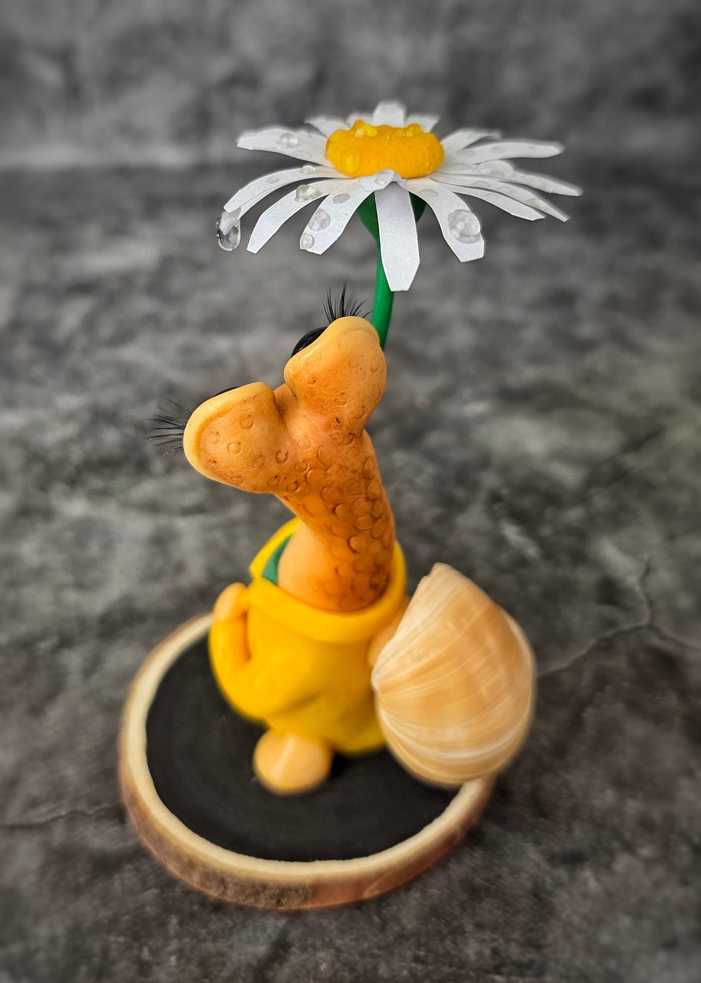Mizzle - TrailSnailz Mystical Snail Sculpture