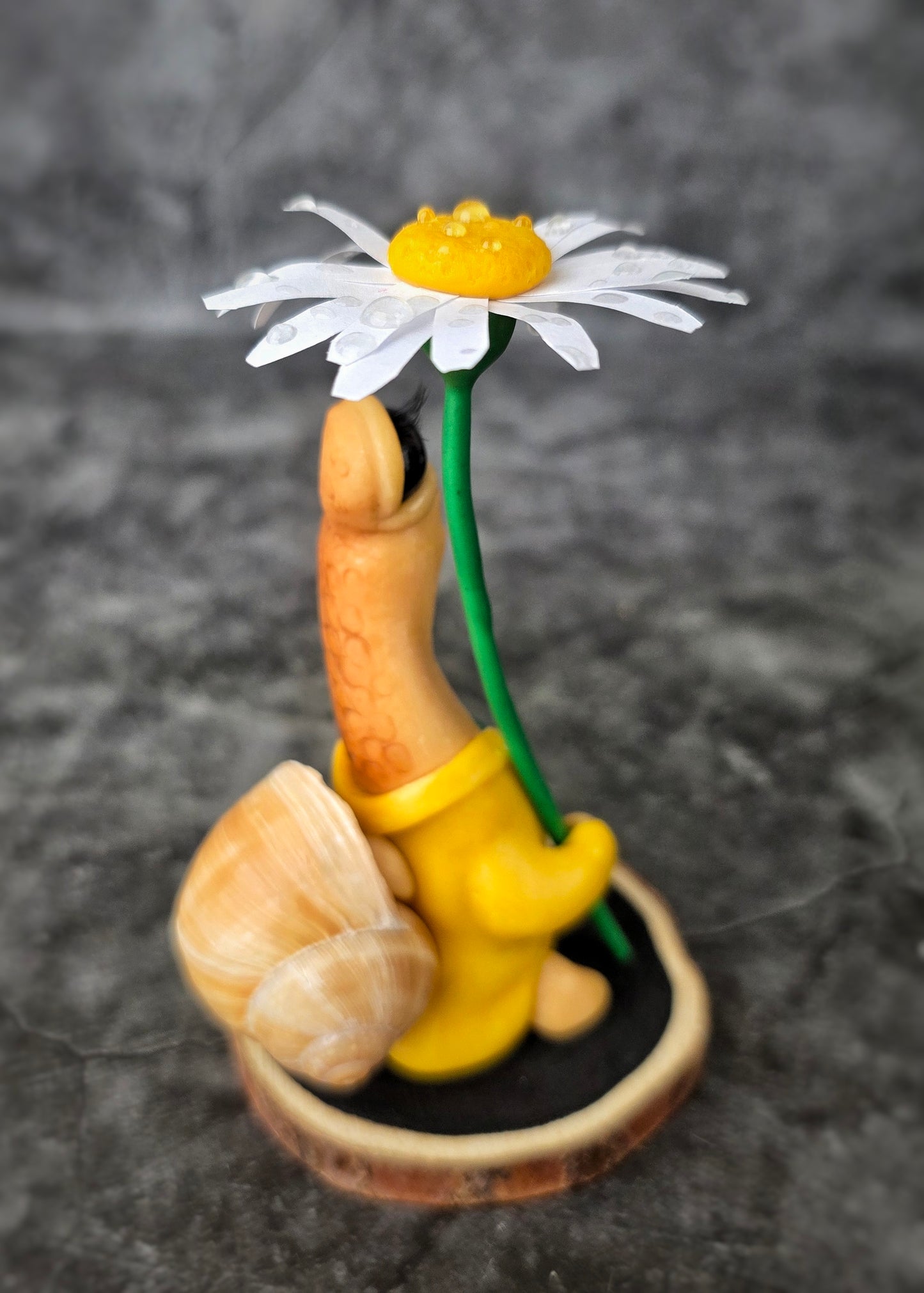 Mizzle - TrailSnailz Mystical Snail Sculpture