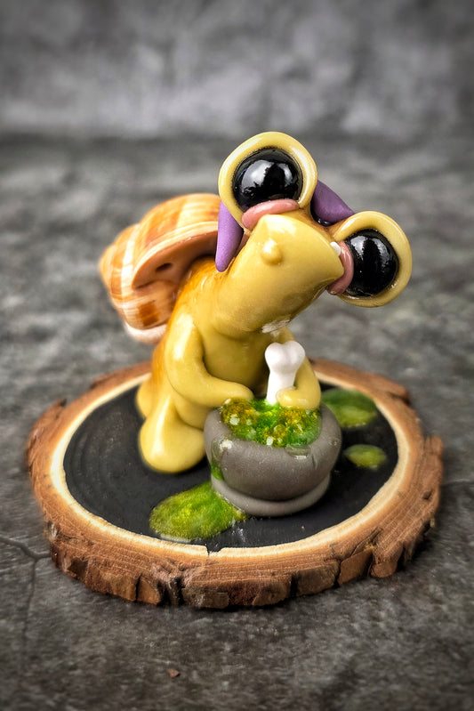 Grindul - TrailSnailz Mystical Snail Sculpture